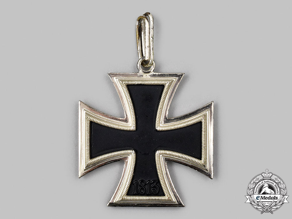 germany,_federal_republic._a_knight’s_cross_of_the_iron_cross,_with_case,1957_version_29_m21_mnc2277