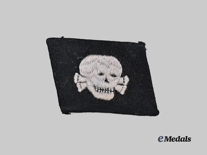 germany,_s_s._a3rd_s_s_panzer_division_totenkopf_collar_tab,_late-_war_variant_e_medals__g62952_2