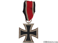 Iron Cross 2Nd. Class 1939 – Maker # 7