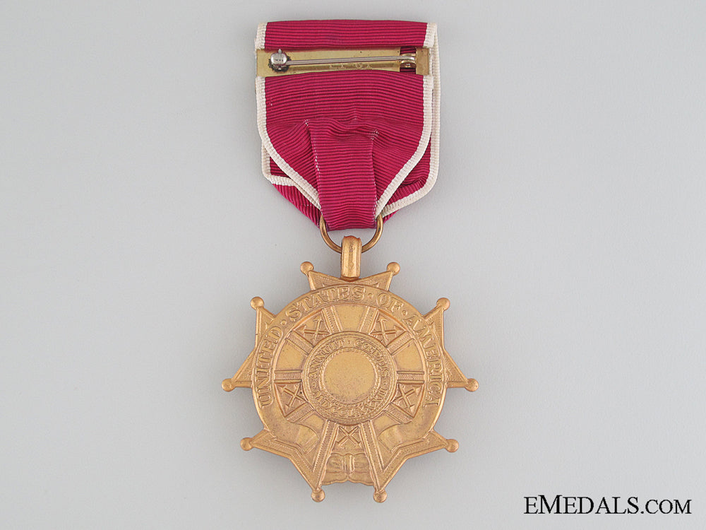 legion_of_merit_2.jpg52bf0be1c7400