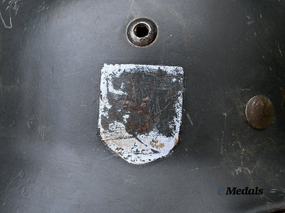 germany,_wehrmacht._an_m35_stahlhelm,_branch-_repurposed_and_owner-_attributed_example,_by_emaillierwerke_a._g._of_fulda_e_medals__g62839_12