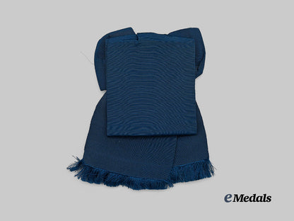 international._a_partial_grand_cross_blue_silk_sash_e_medals__m0332-53_3