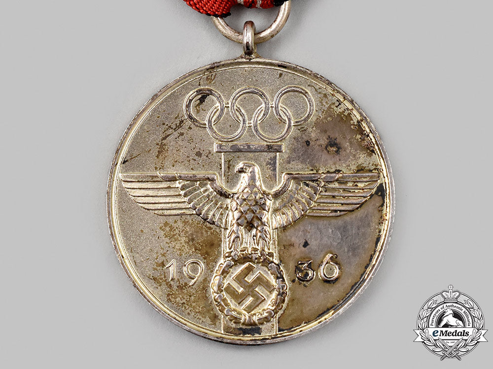 germany,_third_reich._a_german_olympic_games_commemorative_medal,_with_case_302_m21_mnc0414