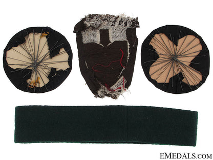four_german_wwii_cloth_items_30.jpg5107f2a8bfa73