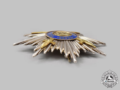 prussia,_kingdom._an_order_of_the_crown,_i_class_set_with_swords_in_gold,_by_neuhaus&_sohn,_c.1914_30_m21_mnc5971_1_1