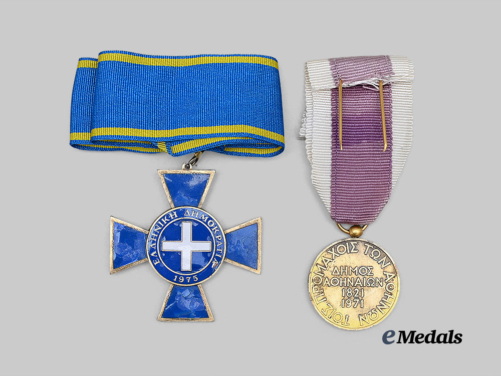 greece,_republic._an_order_of_honour,_commander,_and_athens_municipality_medal_e_medals__m0625-126_7