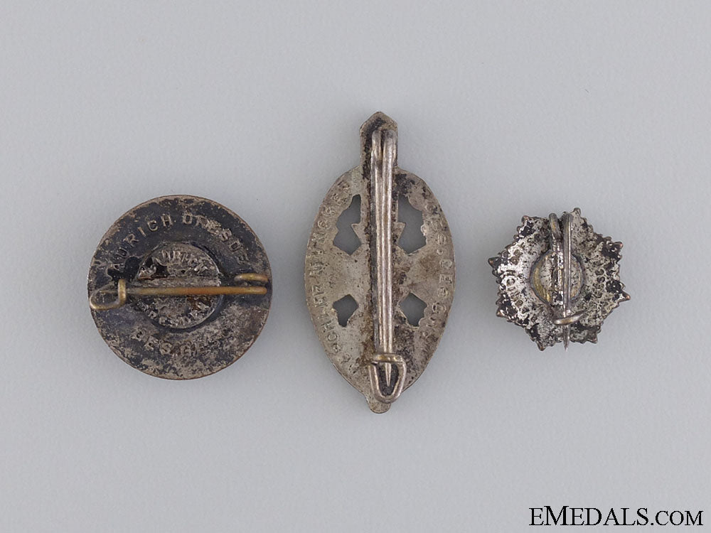 a_lot_of_second_war_rlb_badges_32.jpg543eb6c089e49