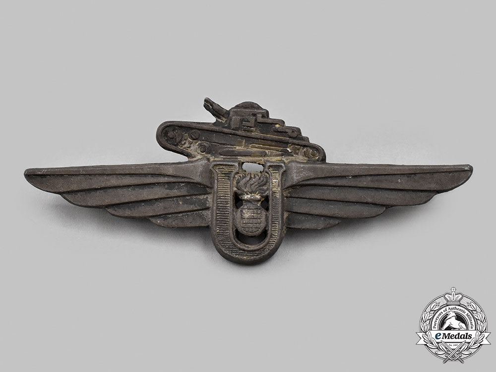 croatia,_independent_state._a_rare_tank_units_insignia,_type_i_with_photograph_32_m21_mnc4763_1_1