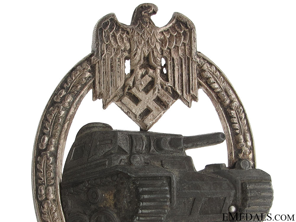 panzer_badge-_grade_iii(50)–_juncker_33.jpg518542f0cf2f7