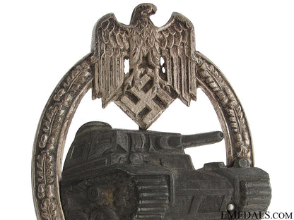 panzer_badge-_grade_iii(50)–_juncker_33.jpg518542f0cf2f7