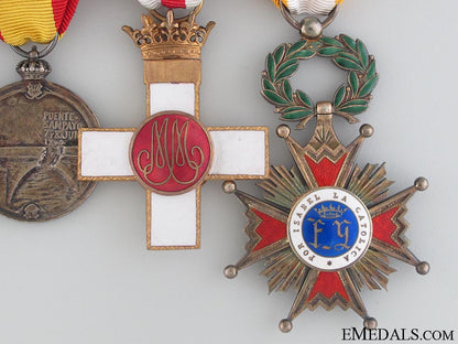 an_order_of_isabella_the_catholic_medal_bar_33.jpg52c8605775569