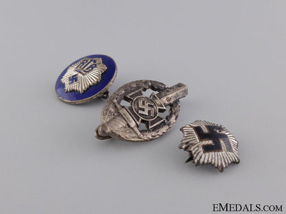 a_lot_of_second_war_rlb_badges_33.jpg543eb6c859353