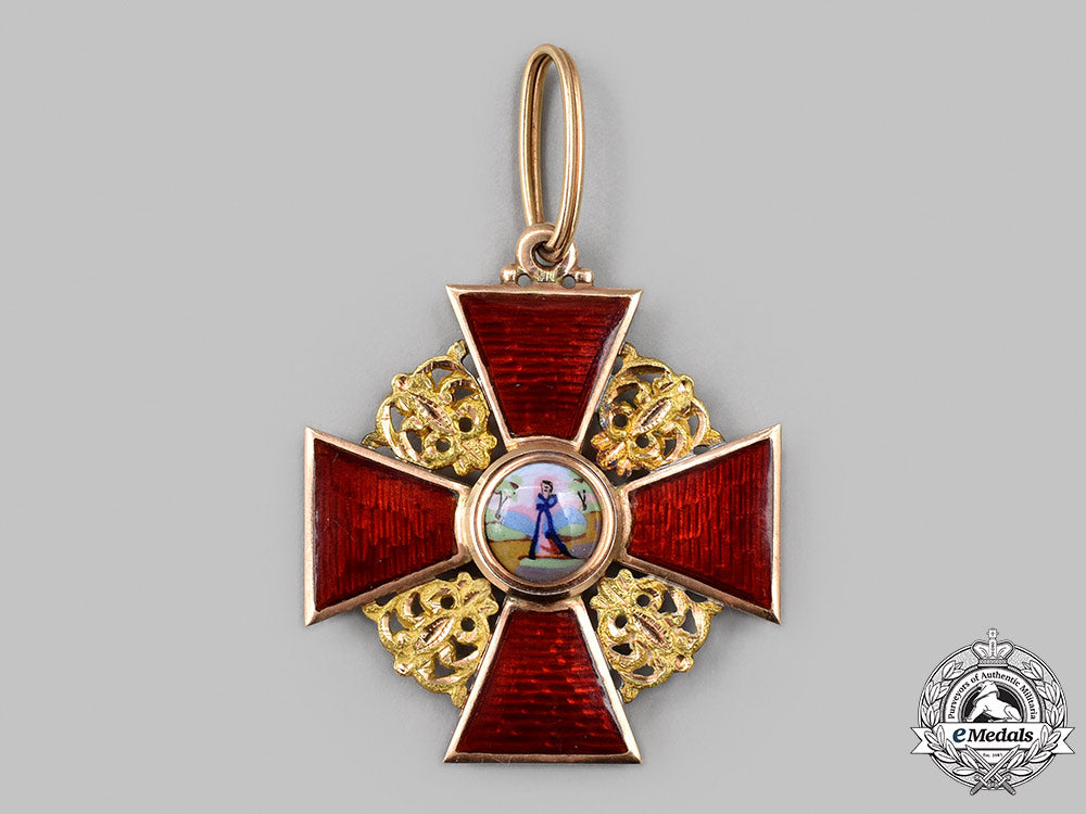 russia,_imperial._an_order_of_st._anne_in_gold,_ii_class,_civil_division,_by_aleksandr_krivovichev,_c.1900_33_m21_mnc5109