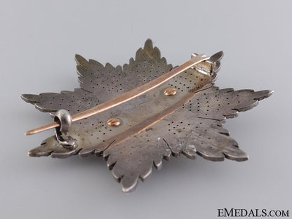 the_royal_victorian_order_g.c.v.o;_breast_star_34.jpg543d8465c3721