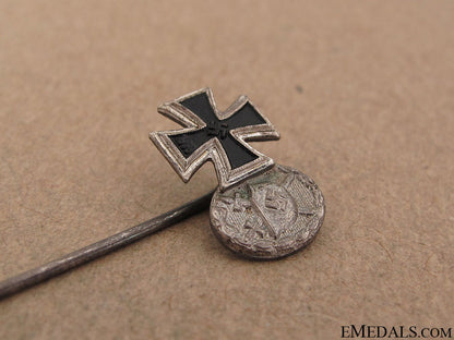 1939_iron_cross&_silver_wound_badge_stickpin_34.jpg51f93cf60e8e8