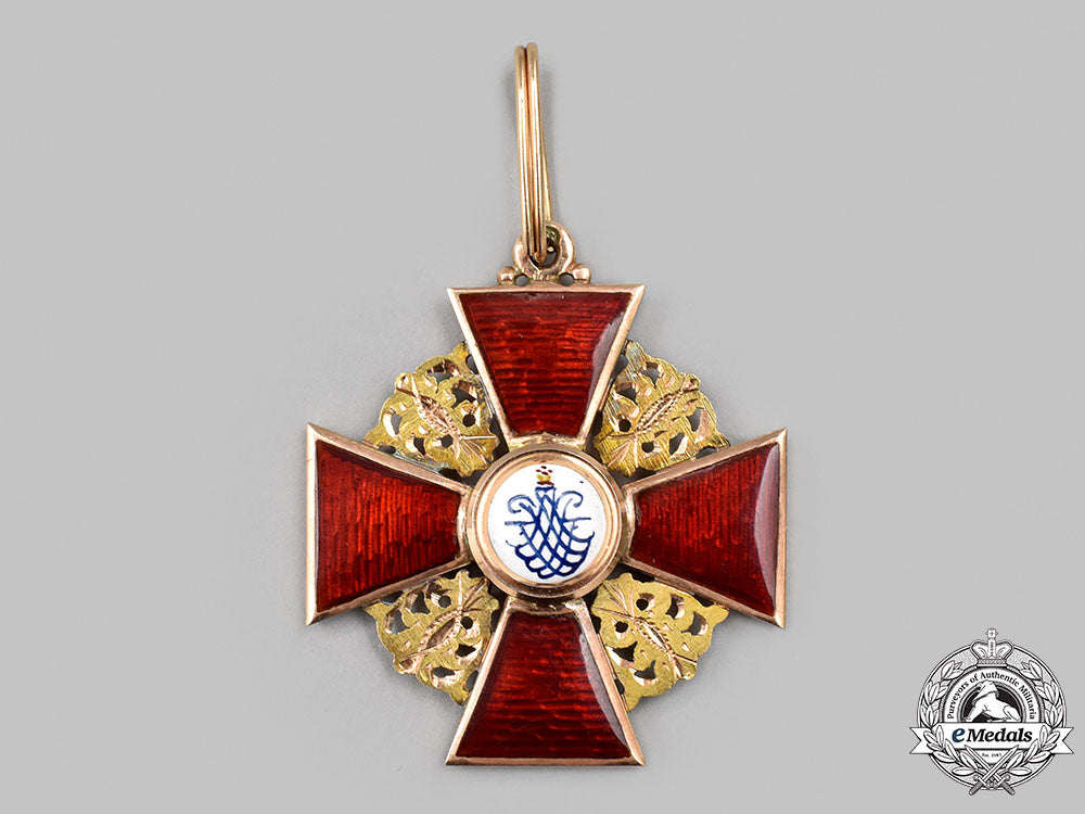 russia,_imperial._an_order_of_st._anne_in_gold,_ii_class,_civil_division,_by_aleksandr_krivovichev,_c.1900_34_m21_mnc5110