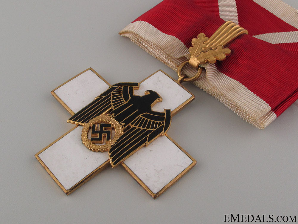 german_social_welfare_decoration-_first_class_35.jpg52444eac7ed6f