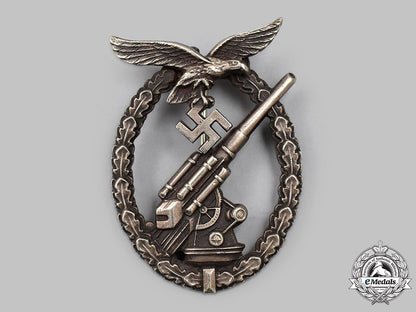 germany,_luftwaffe._a_flak_badge,_by_c.e._juncker_35_m21_mnc5040
