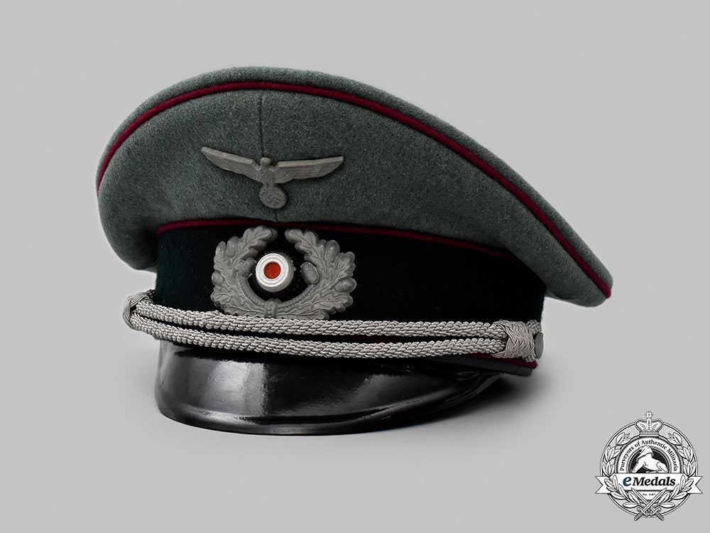 germany,_heer._a_rare_smoke/_chemical_troops_officer’s_visor_cap,_by_schellenberg_35_m21_mnc6071_1