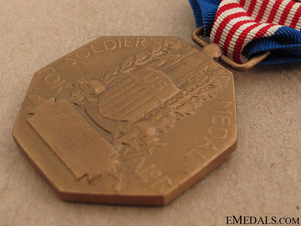 wwii_soldiers_medal_for_valor_36.jpg51ed5454a7541