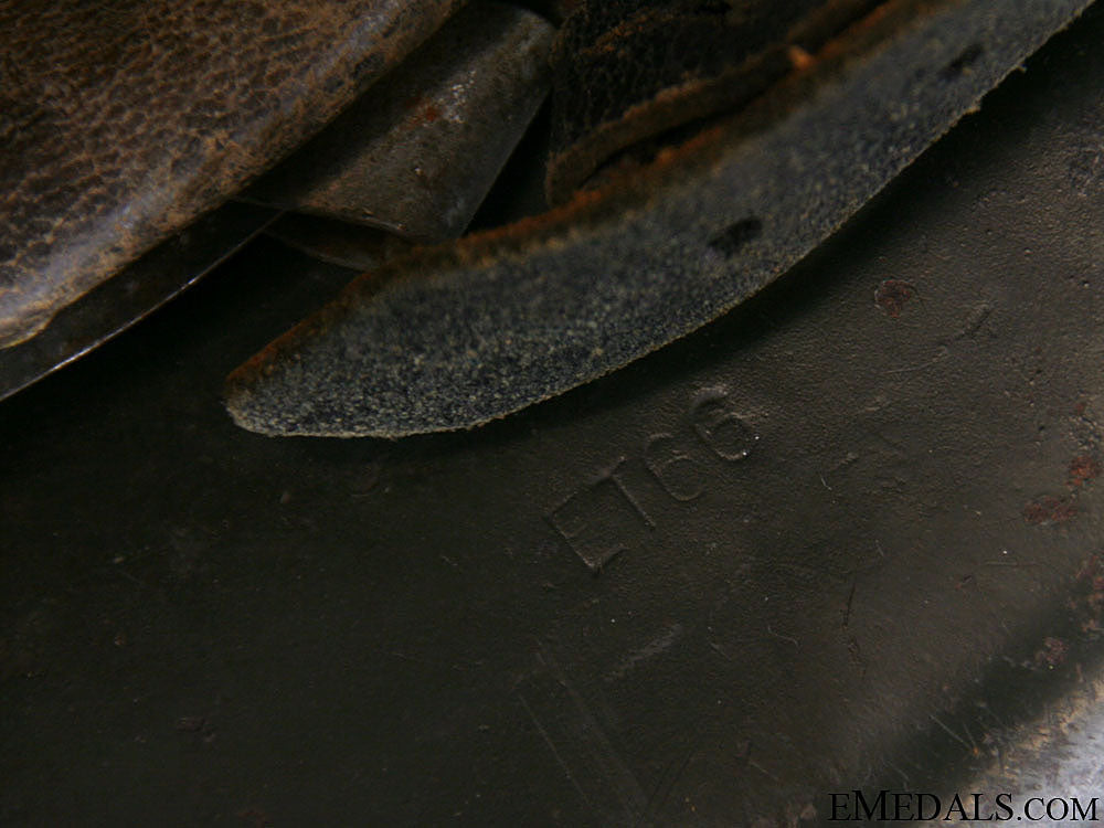a_model1942_army_single_decal_helmet_36.jpg50e47ef6e8078