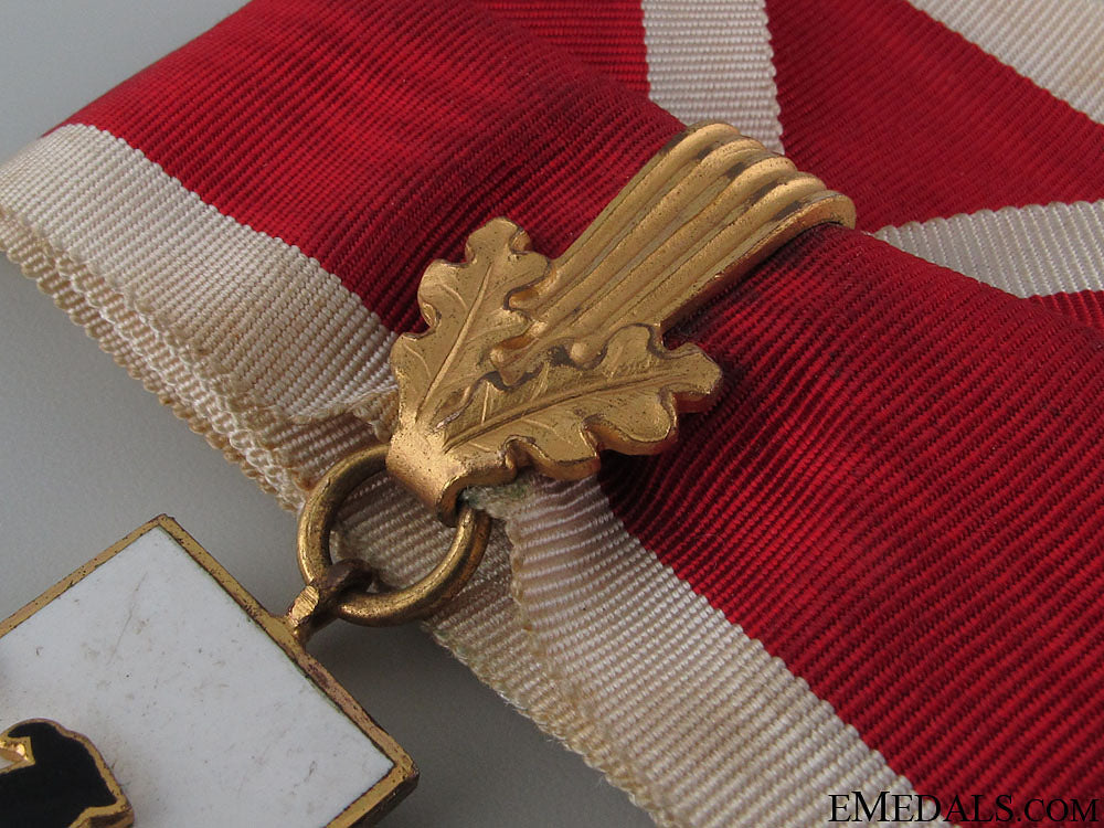 german_social_welfare_decoration-_first_class_37.jpg52444eb1eb286