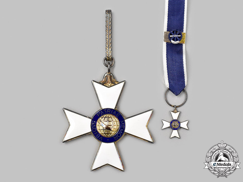 brazil,_federative_republic._an_order_of_rio_branco,_ii_class_grand_officer_set,_named_to_jim_kolbe(_r-_az)_37_m21_mnc1946
