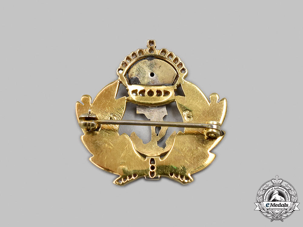 canada,_commonwealth._a_royal_canadian_navy_sweetheart_badge_in_gold_37_m21_mnc5428