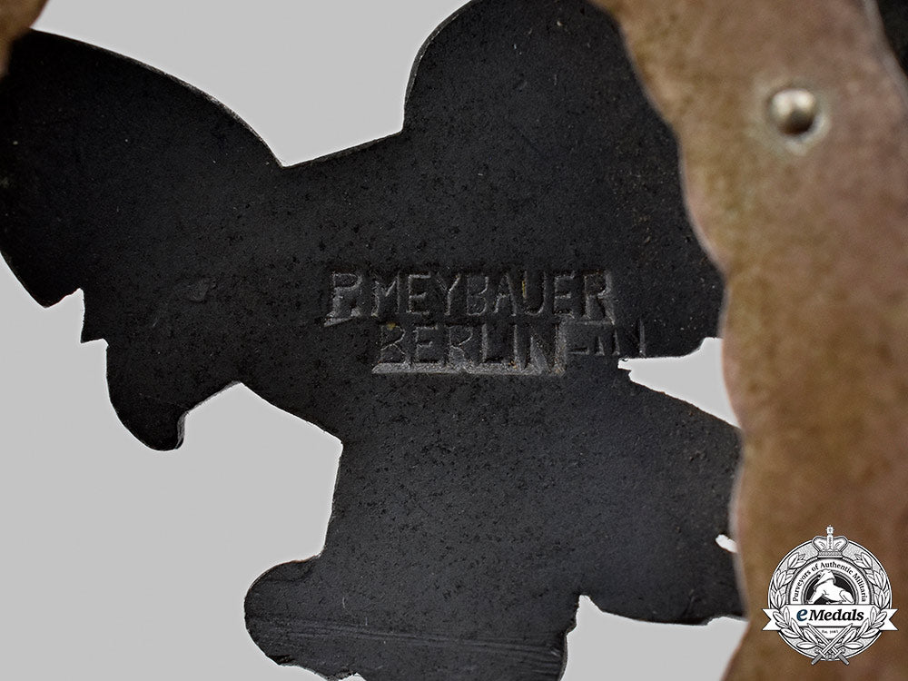 germany,_luftwaffe._an_observer’s_badge,_with_case,_by_paul_meybauer_37_m21_mnc5548