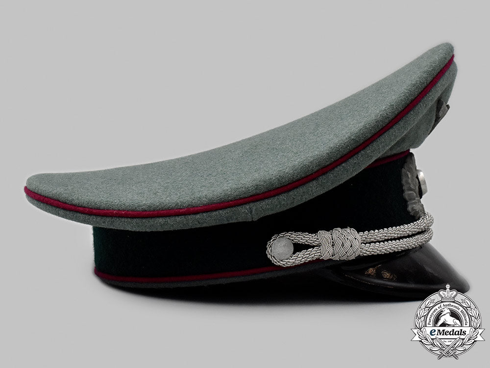 germany,_heer._a_rare_smoke/_chemical_troops_officer’s_visor_cap,_by_schellenberg_37_m21_mnc6073_1