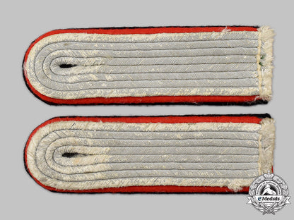 germany,_ss._a_set_of_ss-_untersturmführer_flak/_artillery_shoulder_boards_38_m21_mnc1002_1_1_1