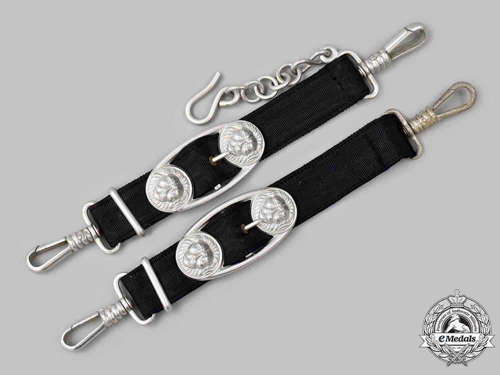 germany,_kriegsmarine._an_administrative_officer’s_dagger_hanger_38_m21_mnc1480_1