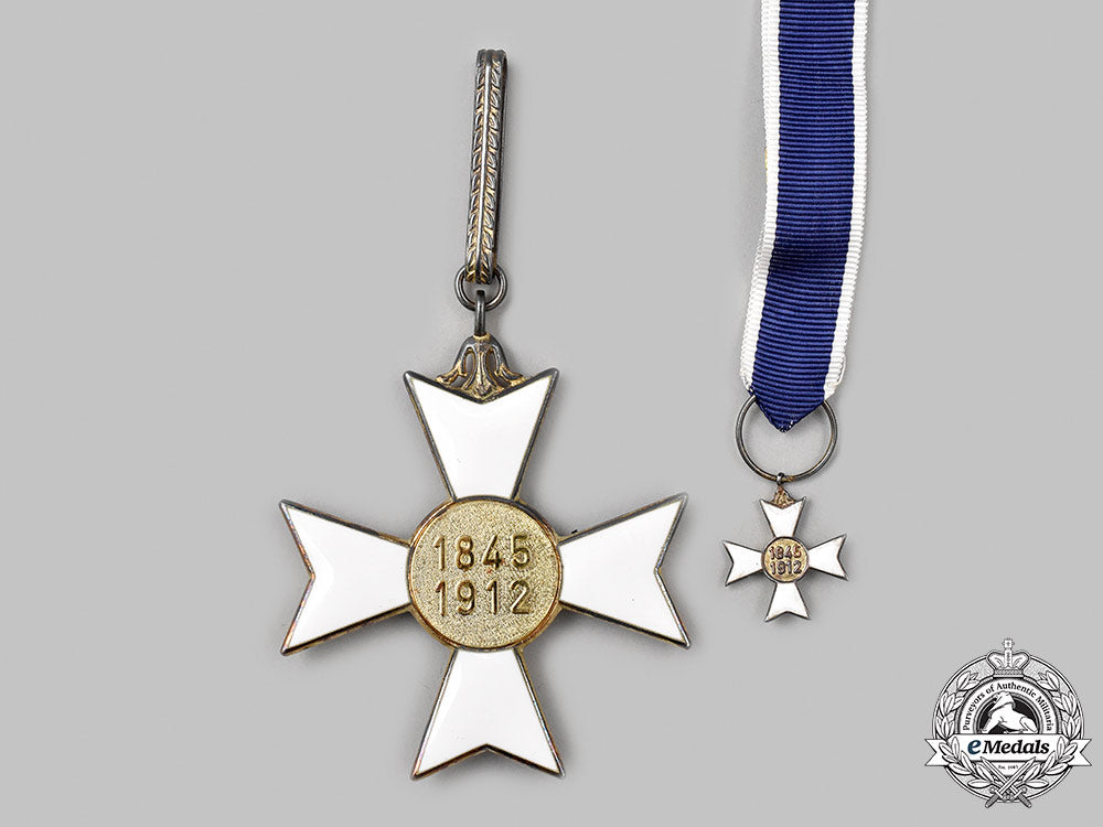 brazil,_federative_republic._an_order_of_rio_branco,_ii_class_grand_officer_set,_named_to_jim_kolbe(_r-_az)_38_m21_mnc1948