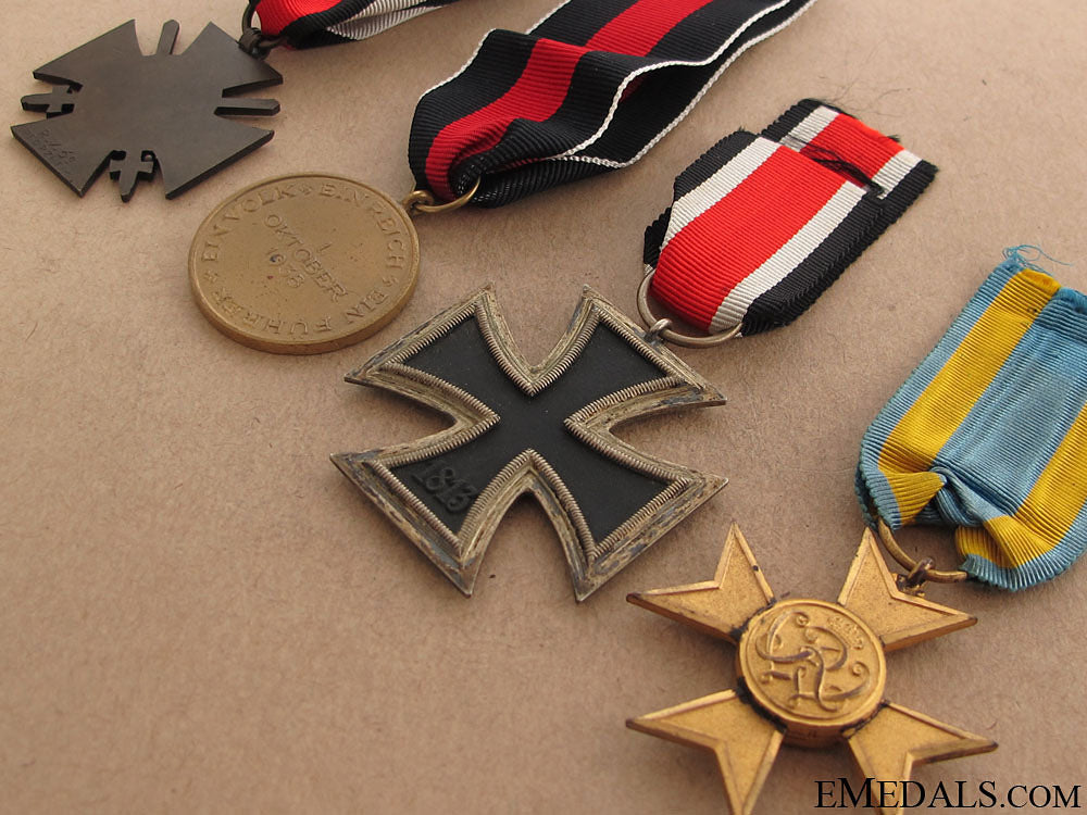 four_german_medals_39.jpg5118f9cbcd9a6