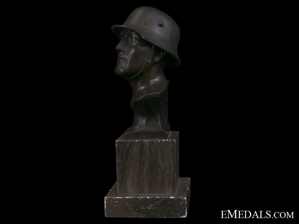 an_army(_heer)_bronze_statue_39.jpg50eee1010e9c6