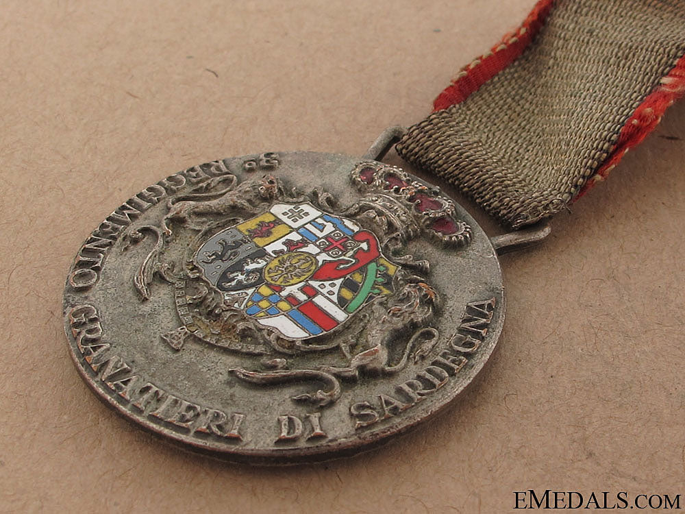 medal-_fob_of_the3_d_reggimento_granatieri_di_sardegna1940-41_39.jpg50b91c9a7dfb2