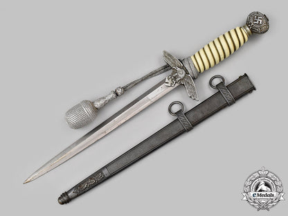 germany,_luftwaffe._an_officer’s_dress_dagger,_with_hanger_39_m21_mnc2520
