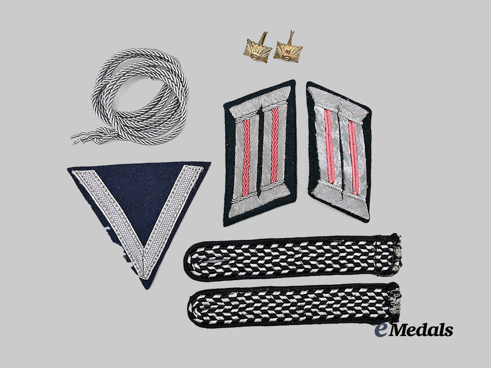 germany,_third_reich._a_mixed_lot_of_insignia_for_military_and_paramilitary_personnel_e_medals__g62739_2