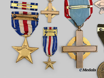 united_states._a_lot_of_five_american_medals_e_medals__m0625-122_8