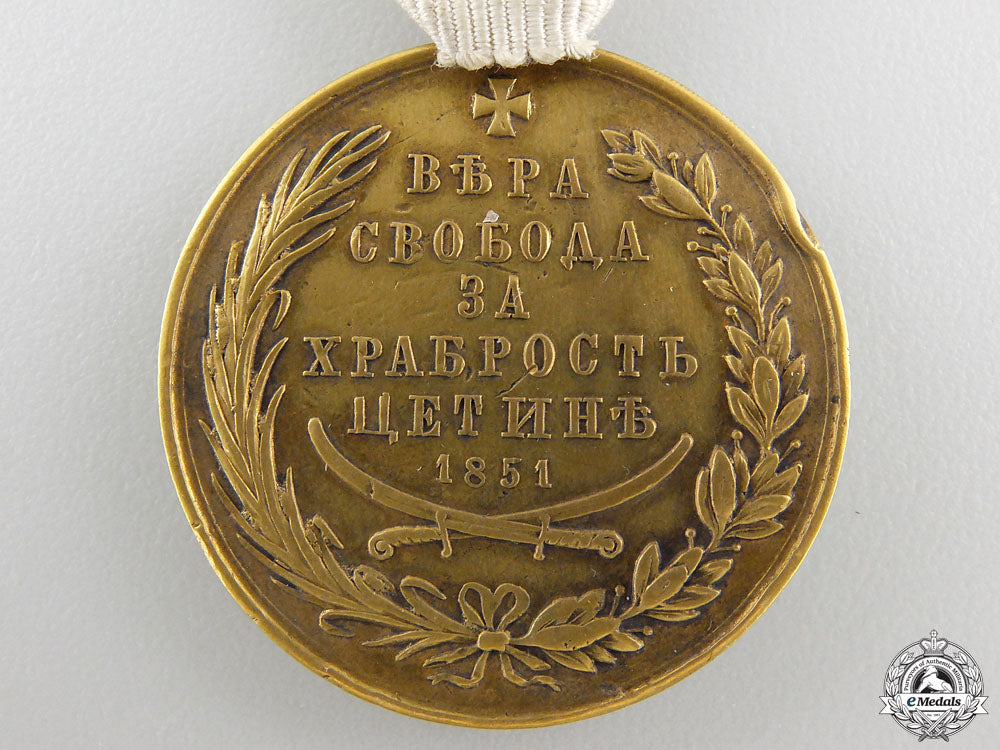a_rare_first_war_montenegrin_milos_obilic_gold_bravery_medal_3.jpg55bcf49eae7b3