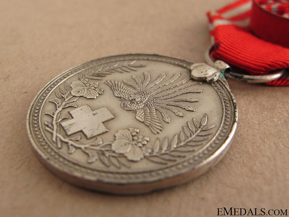 men's_red_cross_membership_medal_3.jpg517a9816e1bbe