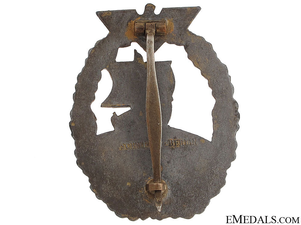 auxiliary_cruiser_war_badge_by_schwerin_3.jpg5159b2fc68bf4