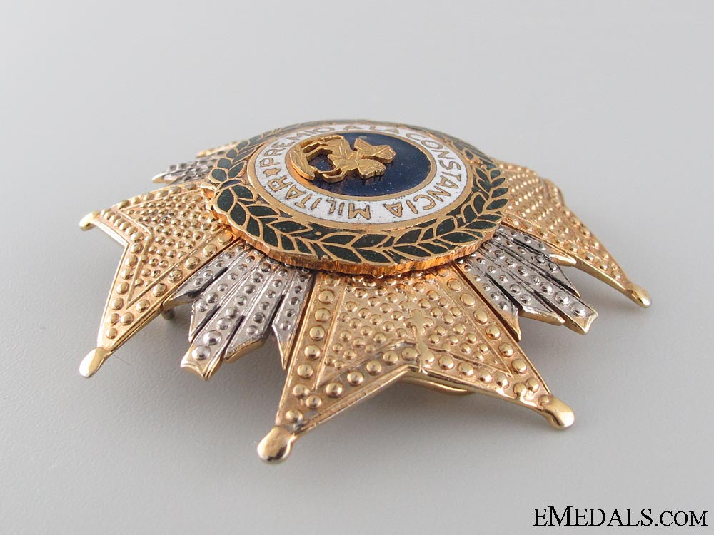 the_royal_order_of_hermengildo;2_nd_class_breast_star_3.jpg53206ea425e81