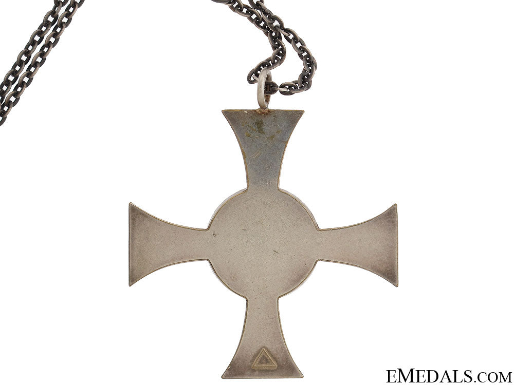 german_red_cross_sister's_cross_3.jpg51cdd316c3986