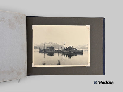germany,_kriegsmarine._a_private_wartime_photo_album_to_a_decorated_korvettenkapitän_e_medals__g62781_10