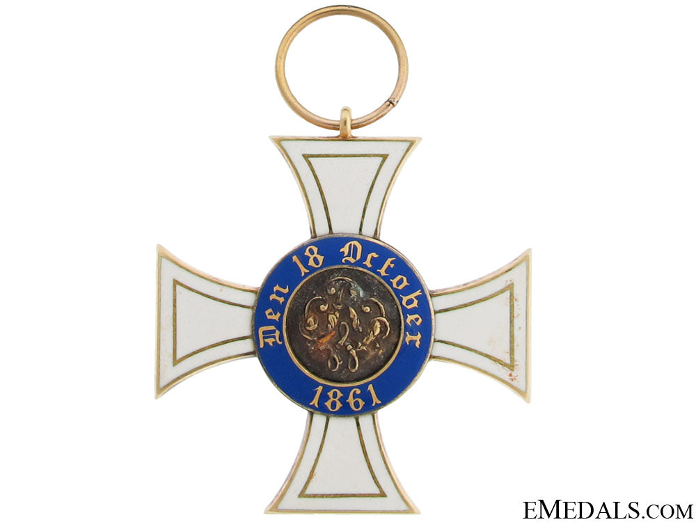 a_third_class_order_of_the_crown_by_wagner_40.jpg51a7973629898