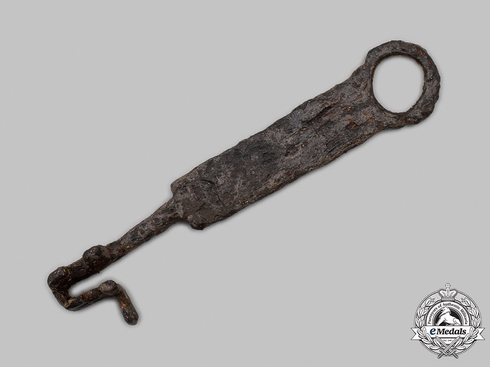 roman_empire,_roman_key,_c.100-200_a.d_40_m21_mnc6440_1_1