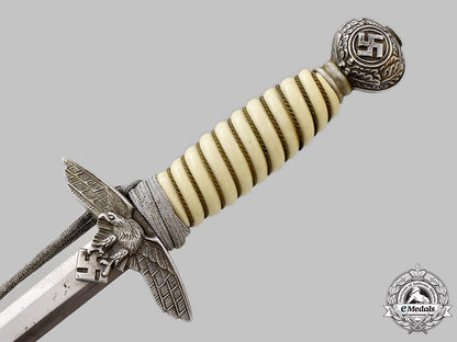 germany,_luftwaffe._an_officer’s_dress_dagger,_with_hanger_42_m21_mnc2523