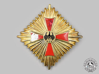 germany,_federal_republic._an_order_of_merit,_knight_commander_with_case,_by_steinhauer&_lück_42_m21_mnc4229_1