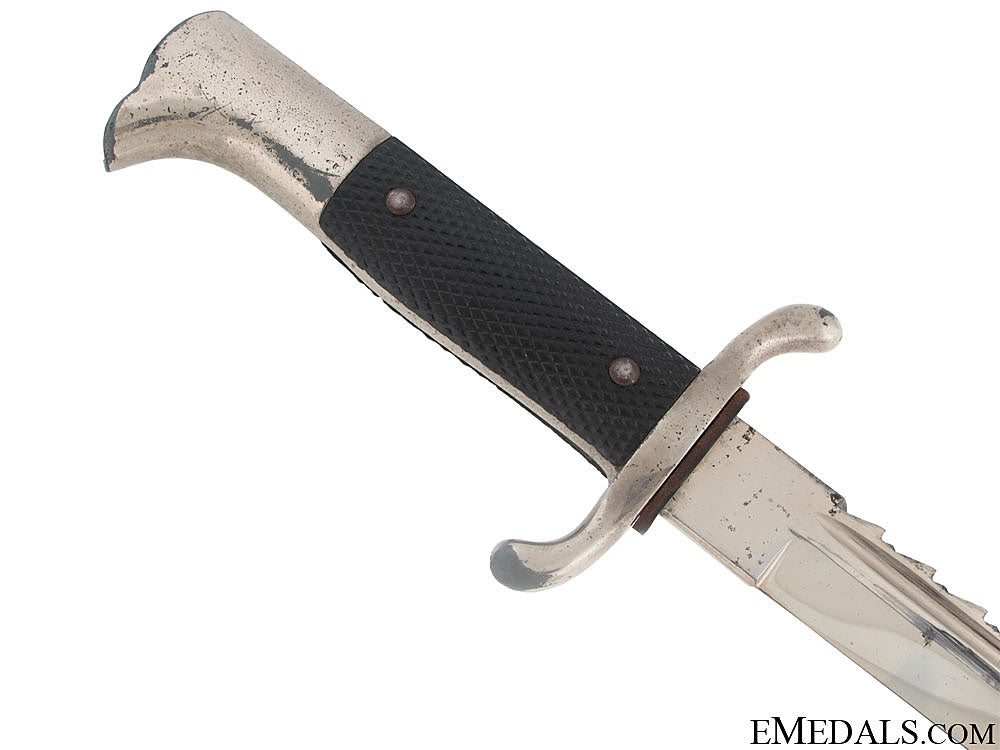 a_fireman's_sawback_bayonet_by_eickhorn_43.jpg50ef2a32e7160